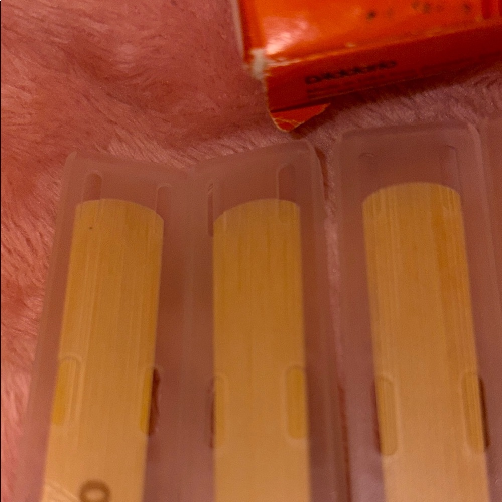 B♭ Clarinet Reeds - Picture 2 of 6